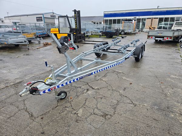 Boat trailers 375389437