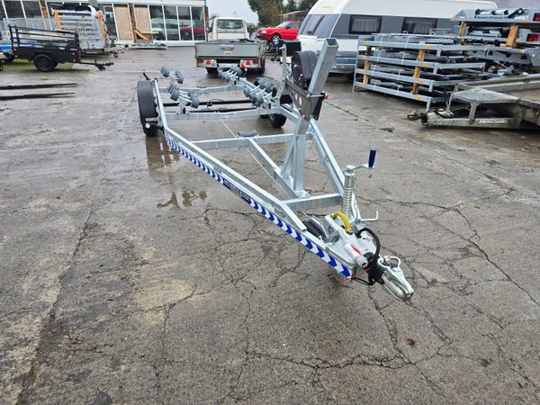 Boat trailers 375389439