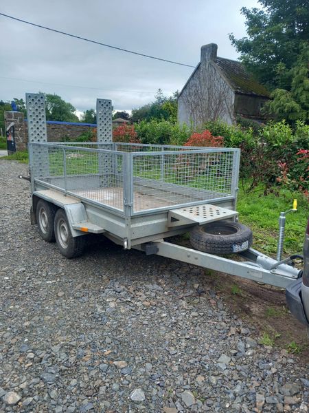 Mesh sides 375332284