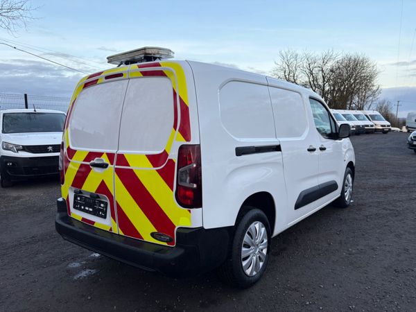 Peugeot Partner LWB Twin Slider 375664011