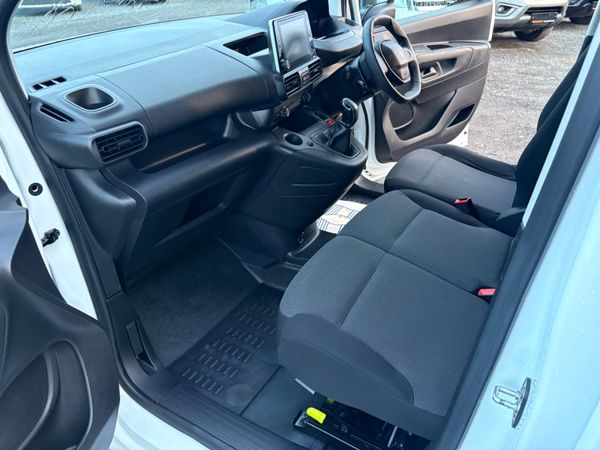 Peugeot Partner 375668157