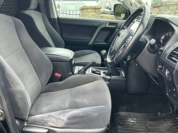 2018 Toyota landcruiser LWB Manual 375623428