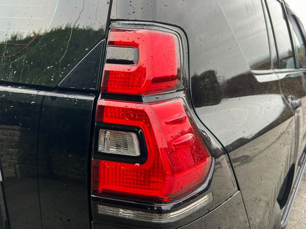 2018 Toyota landcruiser LWB Manual 375623430