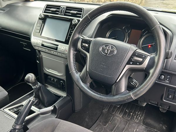 2018 Toyota landcruiser LWB Manual 375623434