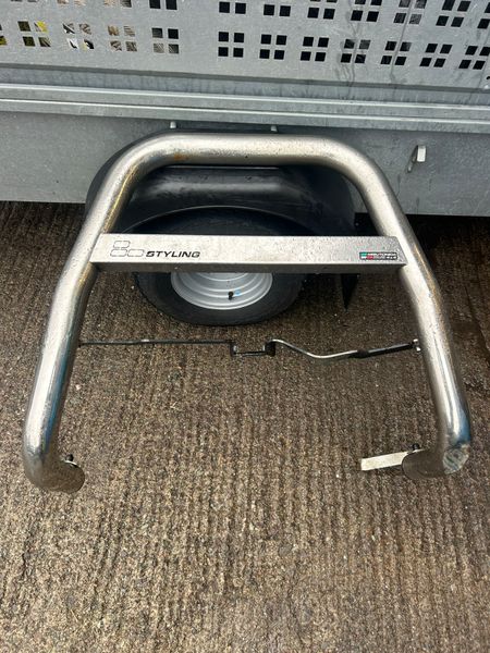 Toyota Landcruiser "A" bars and hilux roll bar 375766614