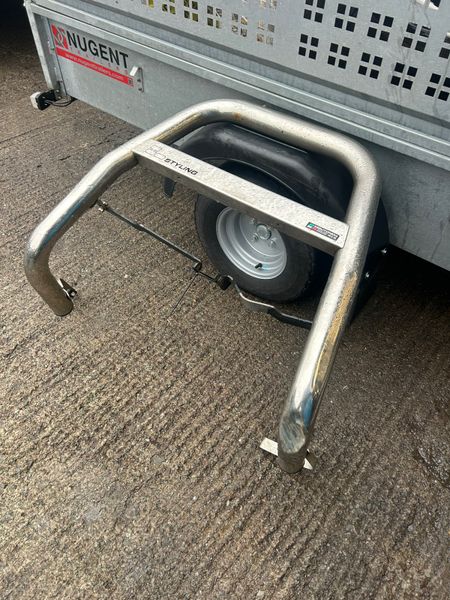 Toyota Landcruiser "A" bars and hilux roll bar 375766615