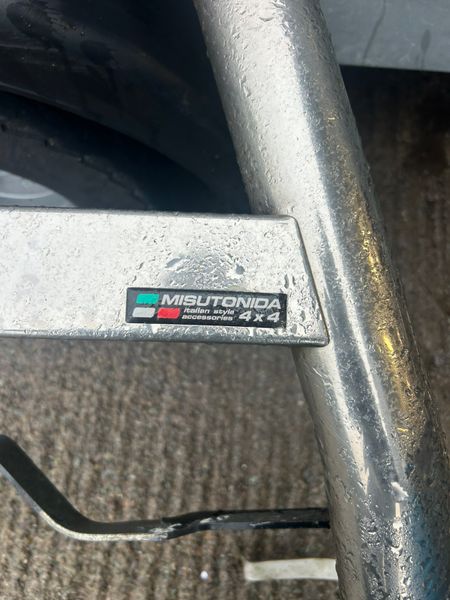 Toyota Landcruiser "A" bars and hilux roll bar 375766616