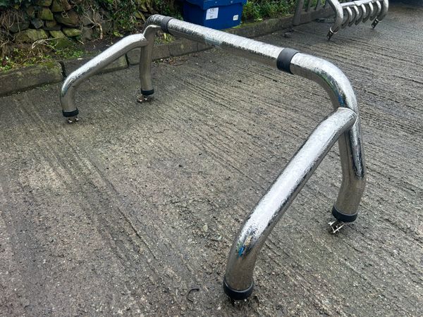 Toyota Landcruiser "A" bars and hilux roll bar 375766617