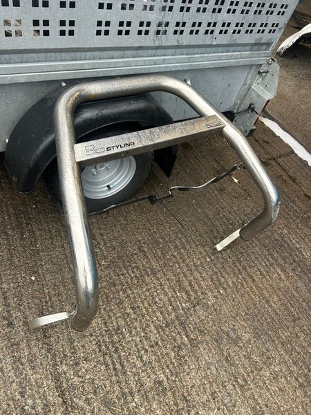 Toyota Landcruiser "A" bars and hilux roll bar 375766626