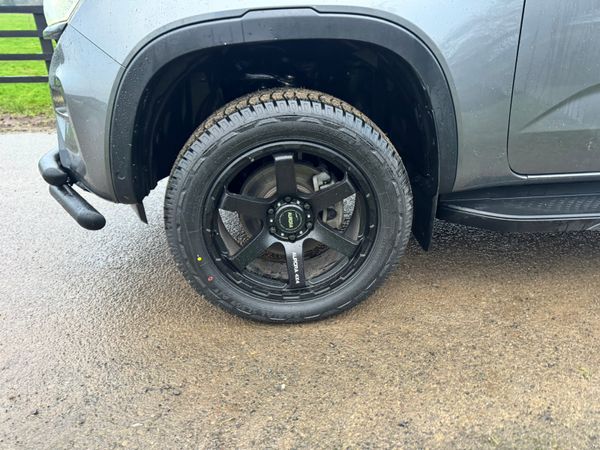 Deposit taken******232 Volkswagen Amarok 375768218