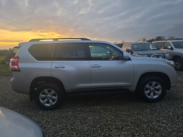 Toyota Land Cruiser LC GX LWB 375715506