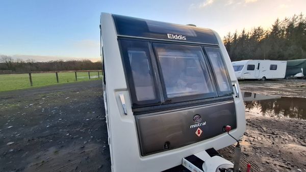 Elddis Crusader Caravan Island bed 375737704