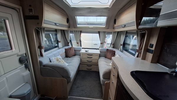 Elddis Crusader Caravan Island bed 375737708