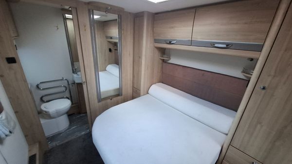 Elddis Crusader Caravan Island bed 375737714