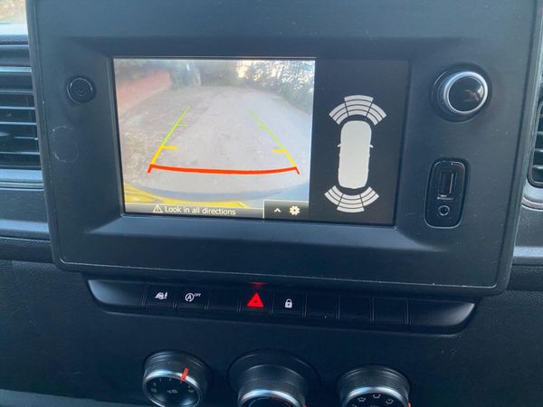 Renault Master 2022 auto A/C 375890634