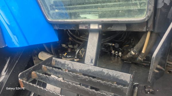 New Holland TM155 375945582