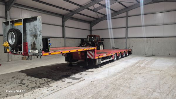 Max low ride trailer 376042783