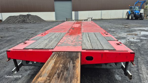 Max low ride trailer 376042954