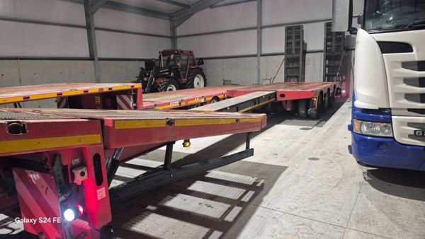 Max low loader 376043942