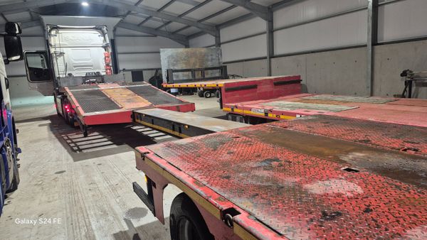 Max low loader 376043947