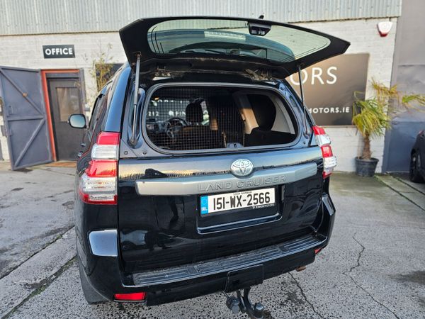 TOYOTA LANDCRUISER LWB // LEATHER AND REVERSE CAM 376073359