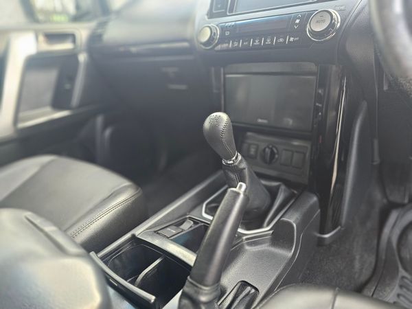 TOYOTA LANDCRUISER LWB // LEATHER AND REVERSE CAM 376073318