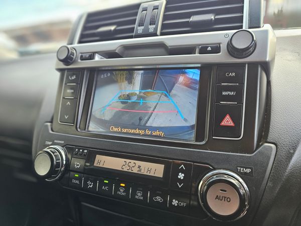 TOYOTA LANDCRUISER LWB // LEATHER AND REVERSE CAM 376073327