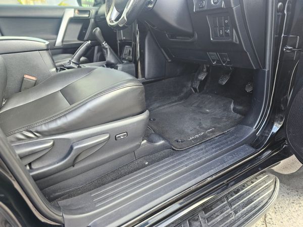 TOYOTA LANDCRUISER LWB // LEATHER AND REVERSE CAM 376073474