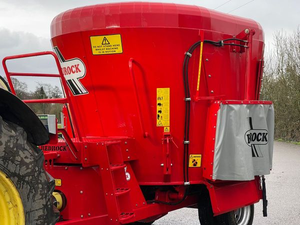 Redrock Diet Feeder VM14 Tub feeder***** Like New 376080958