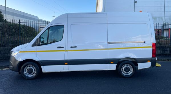 2022 Sprinter 315/36 with 3.5 Ton Towing 376033696