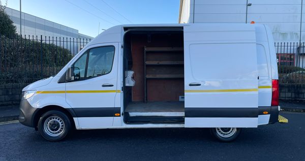 2022 Sprinter 315/36 with 3.5 Ton Towing 376033697