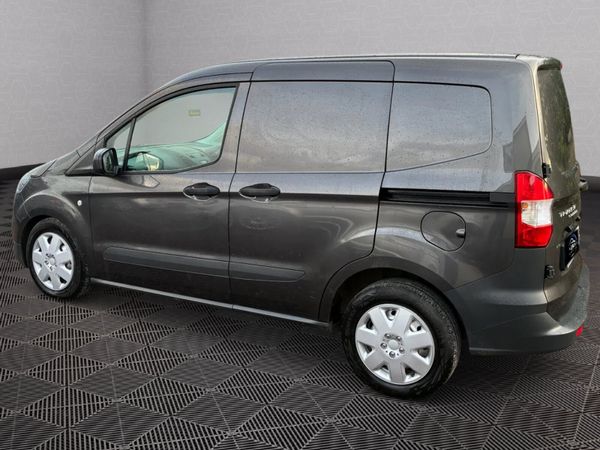 231 Ford Transit Courier VAT Inc 376232601