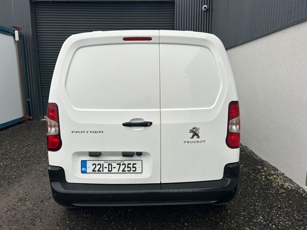 2022 Peugeot Partner 376440758