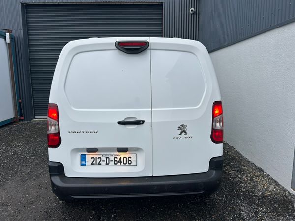 2021 Peugeot Partner Professional plus  77k miles 376441543