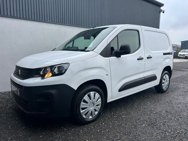 2021 Peugeot Partner Professional plus  77k miles 376441544