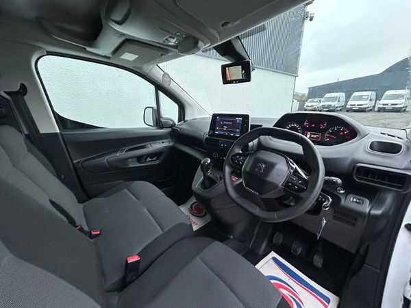 2021 Peugeot Partner Professional plus  77k miles 376441546