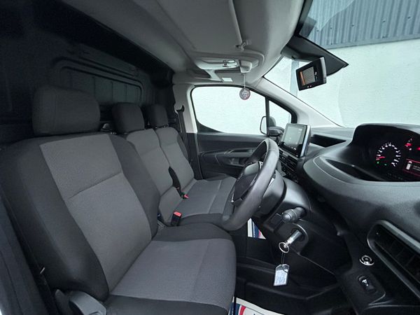 2021 Peugeot Partner Professional plus  77k miles 376441547