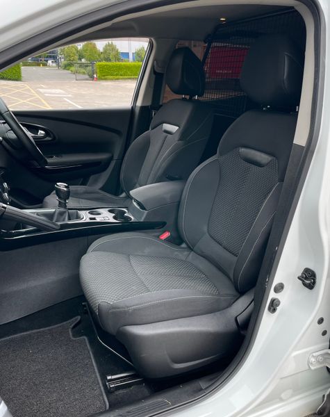 2018 Kadjar 1.5DCi Dynamique 2 Seat Commercial 376449347