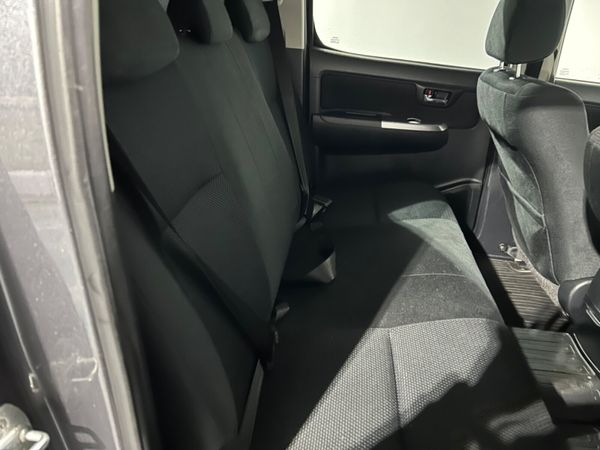 Toyota Hilux 2015 376439408