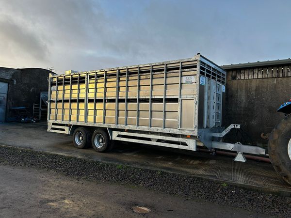 New 24 Ft OES cattle trailer 376528178