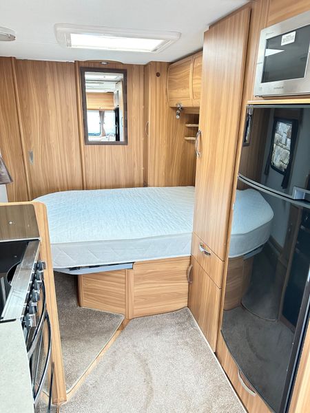 ✨STUNNING LUNAR DELTA TI 4 BERTH ISLAND BED✨ 376774282