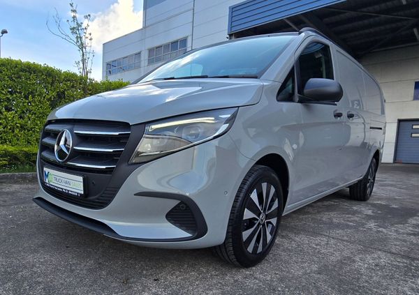 Best in action, The all new Mercedes-Benz Vito 377045980