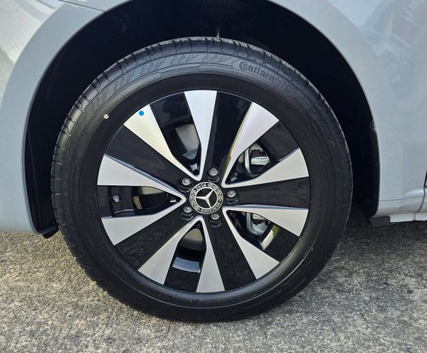 Best in action, The all new Mercedes-Benz Vito 377045991