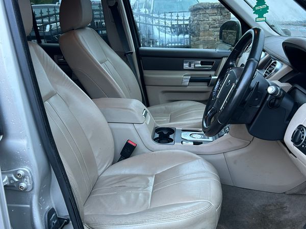 2015 Land Rover Discovery Crew Cab 377097862