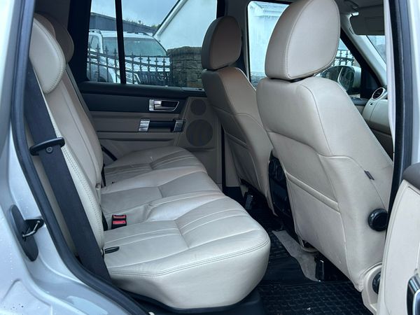 2015 Land Rover Discovery Crew Cab 377097864