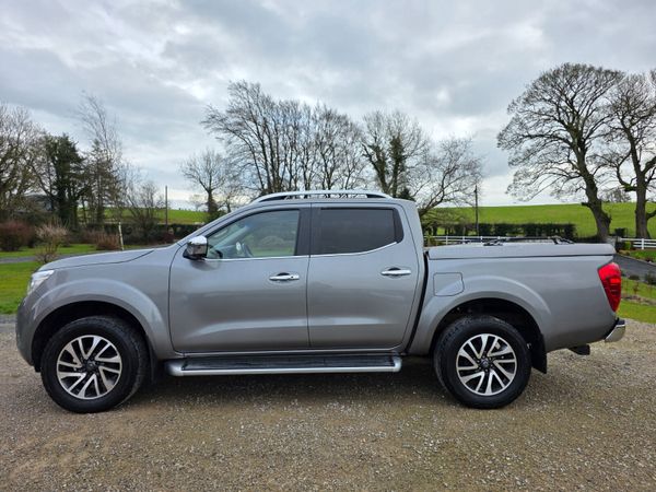 Nissan Navara 2018 377181970