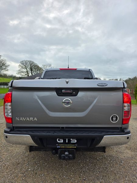 Nissan Navara 2018 377181971