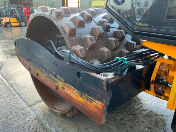2006 JCB VIBROMAX Vm146d  ...PAD FOOT ROLLER. 377245794