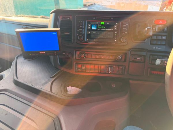 Scania 8 wheeler plant truck recovery beaver tail. 377245858