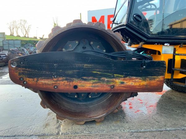 2006 JCB VIBROMAX Vm146d  ...PAD FOOT ROLLER. 377245802